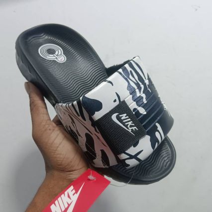 NIKEE