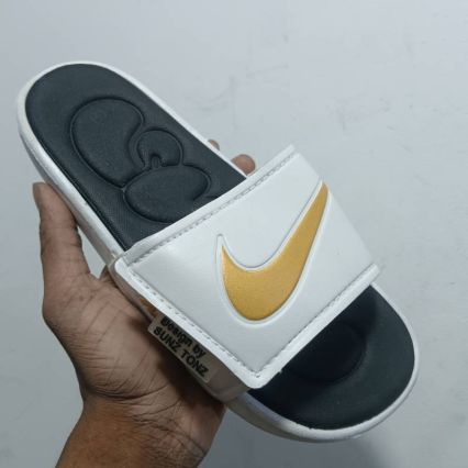 NIKEE