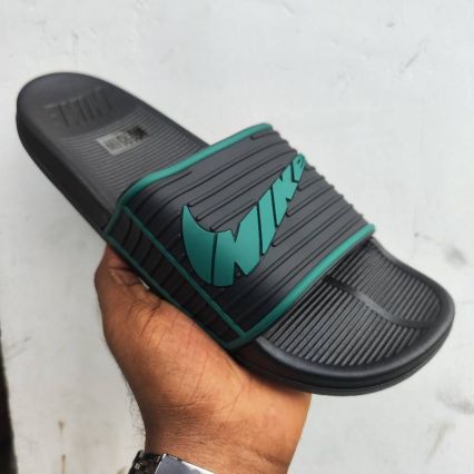 NIKEE