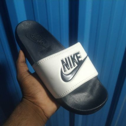 NIKEE