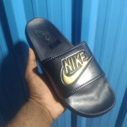 NIKEE