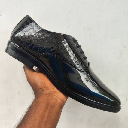 SHOE SPOT