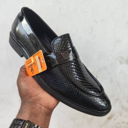 LOAFER