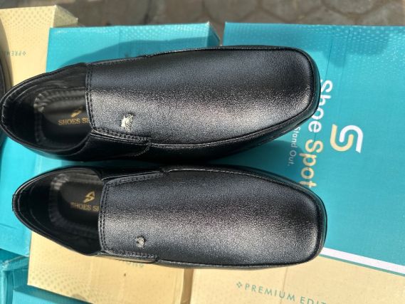 SHOES SPOT
